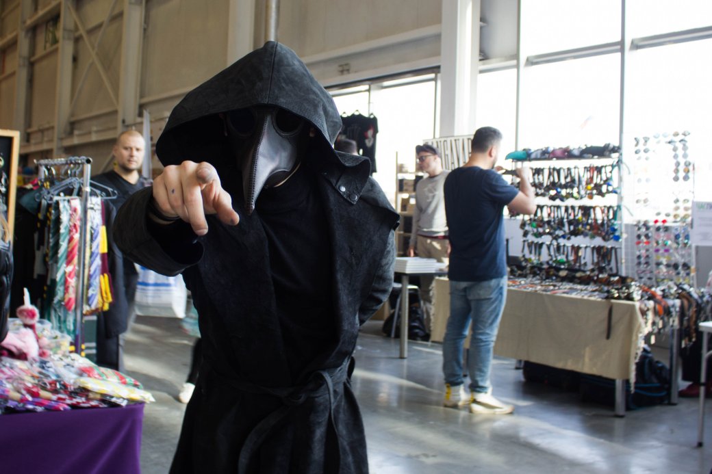 Создатель «Черного плаща», косплей и толпы геймеров. Comic Con Russia и «Игромир» 2019. День 1 — фото 9