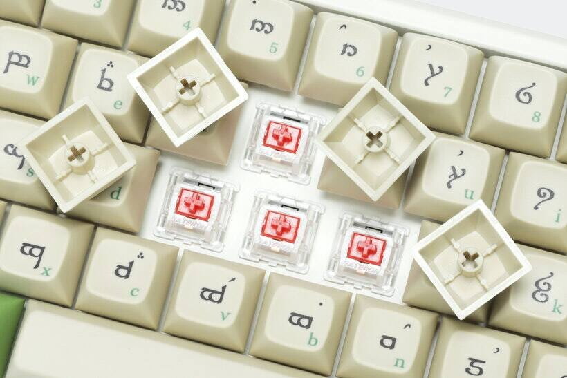 Галерея Фанат «Властелина конец» создал колпачки для клавиатур на языках эльфов и гномов - 3 фото