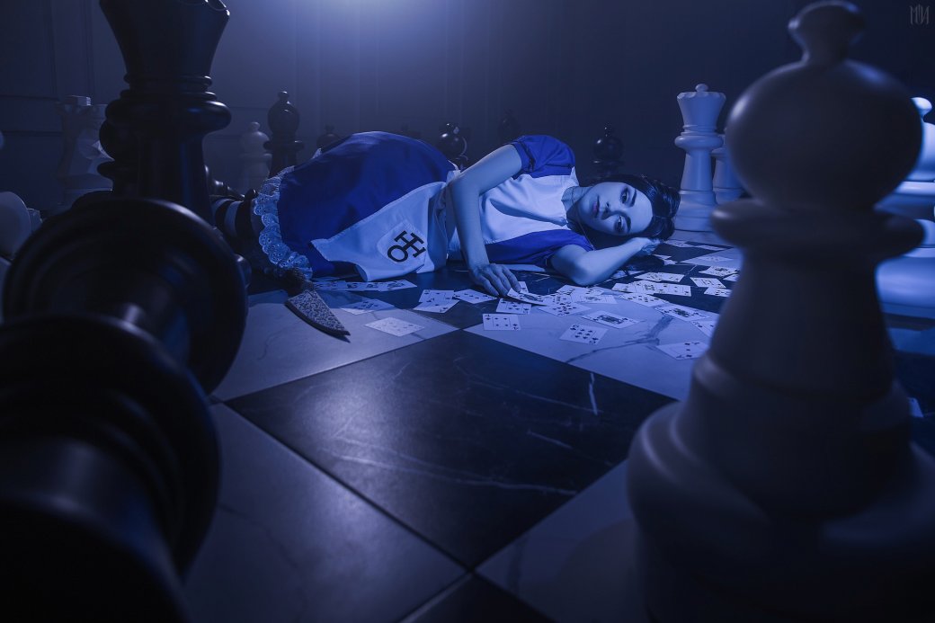 Модель сделала чарующий косплей Алисы из игры American McGeeʼs Alice — изображение 6