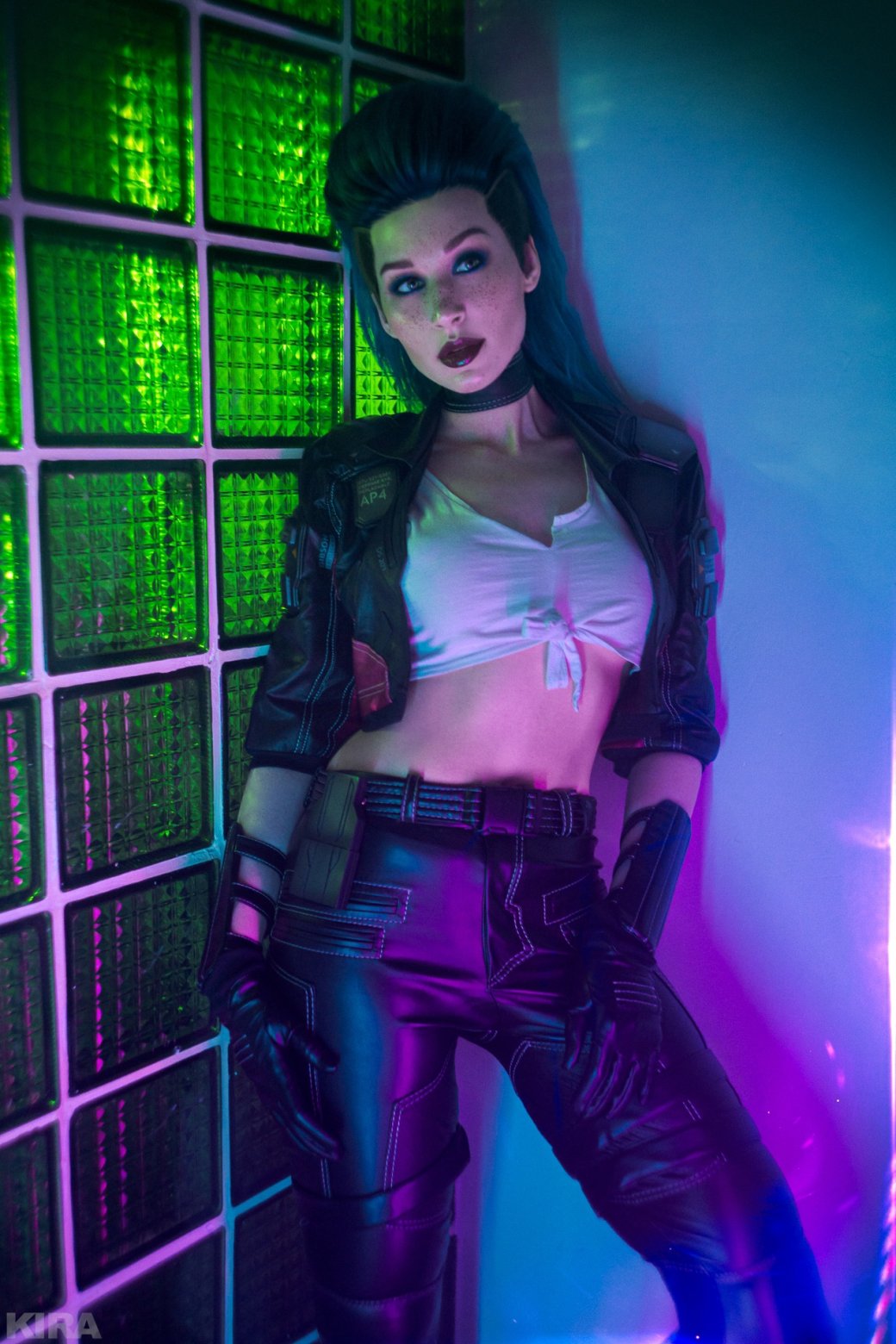 Галерея Модель сделала горячий косплей молодой Бестии из Cyberpunk 2077 - 4 фото