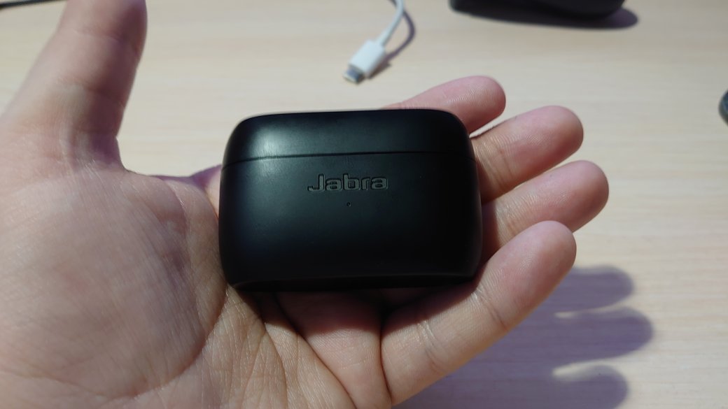 Обзор Jabra Elite 85t. Беспроводные наушники со множеством полезных функций — фото 9