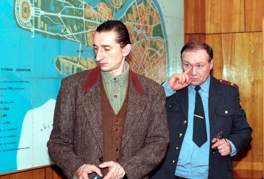 Кадр из 1 сезона сериала «Улицы разбитых фонарей» (он же «Менты»), 1998 год