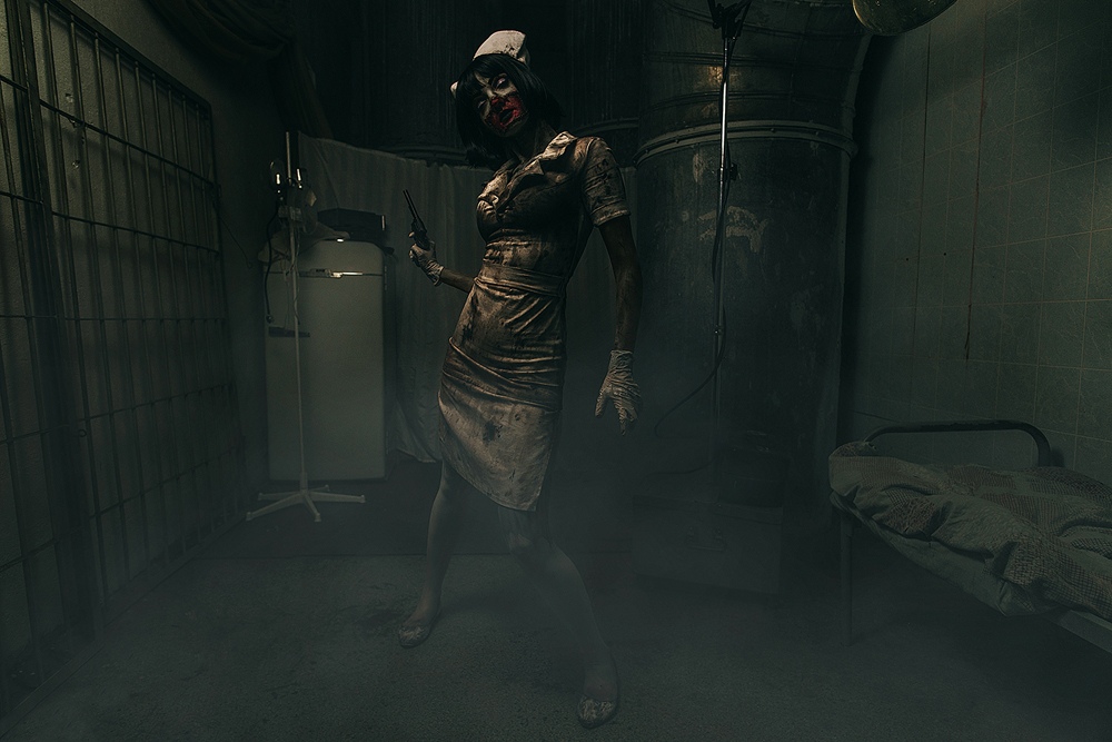 Галерея Жуткий косплей медсестры из Silent Hill 3 на Хэллоуин - 7 фото