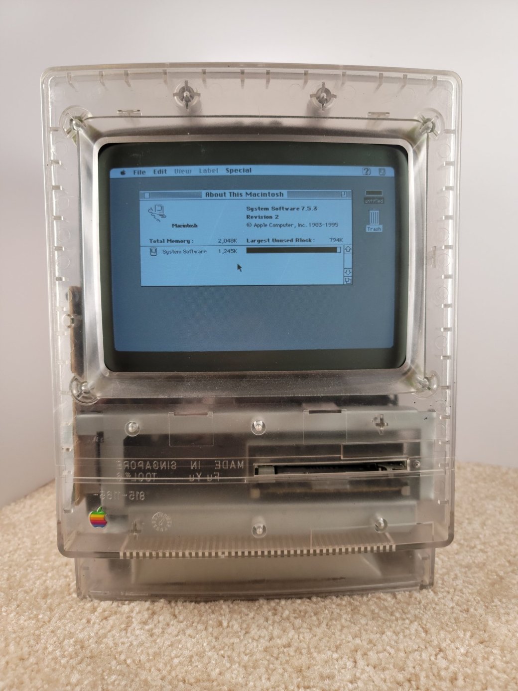 Прозрачное ретро: прототип Apple Macintosh Classic показали на качественных фото — фото 1