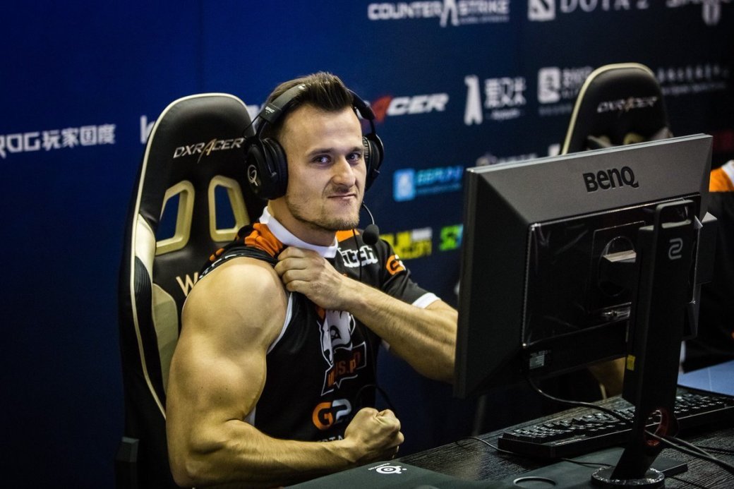 Ярослав «pashaBiceps» Яжомбковски — игрок Virtus.pro по Counter-Strike: Global Offensive