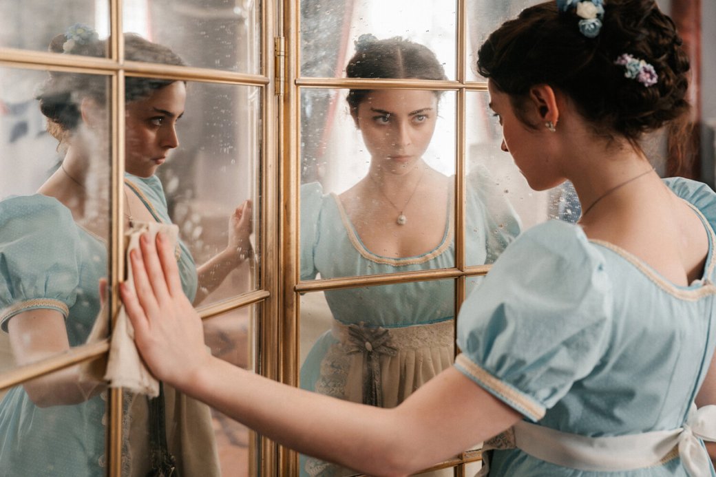 Кадр из сериала «История его служанки»

Источник: Иви