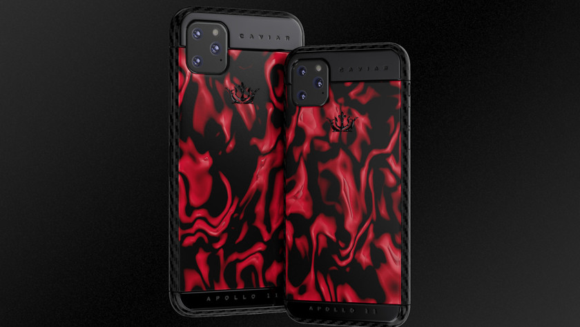 iPhone льда и пламени: Caviar представил концепт iPhone 11, с которым можно выходить в космос — фото 1