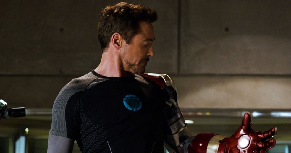 Кем можно заменить Тони Старка в киновселенной Marvel? Его голограммой — фото 1