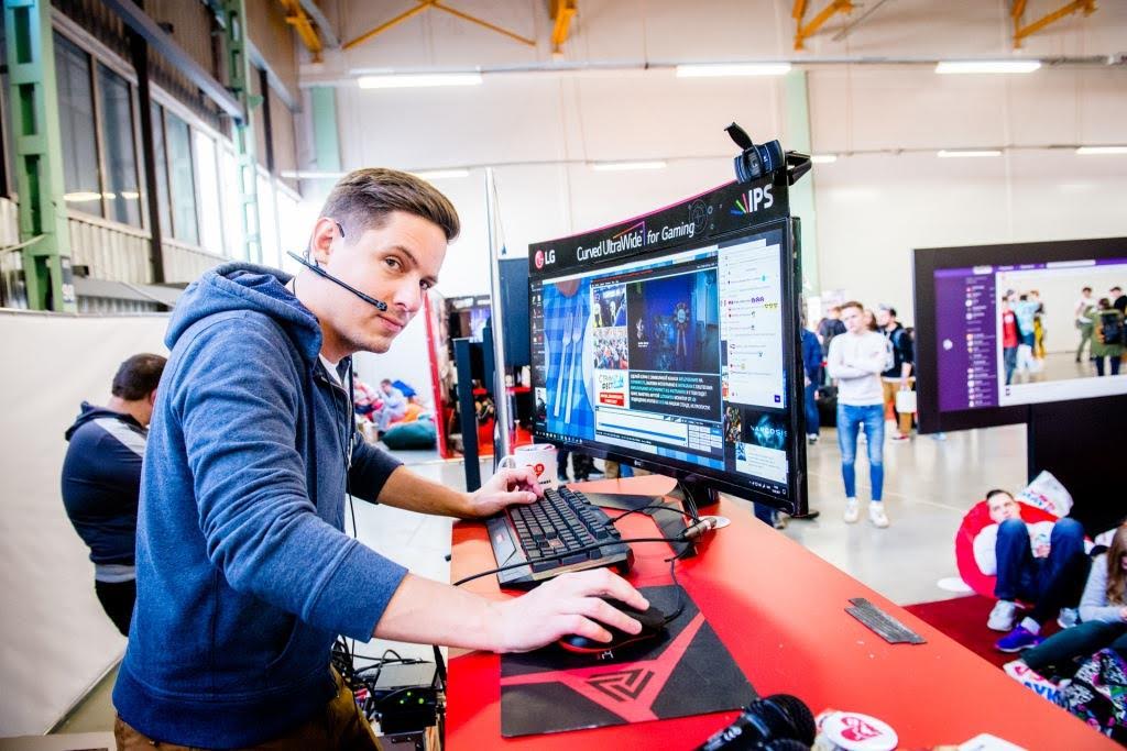 LG предоставила свои мониторы для стримов WELOVEGAMES на «Стримфесте» — фото 1