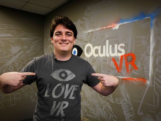 Скандал: основатель Oculus спонсирует мемы Дональда Трампа — фото 1