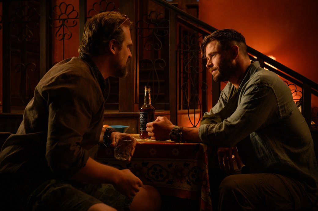 Кадр из фильма «Тайлер Рейк: Операция по спасению»

Источник: Netflix