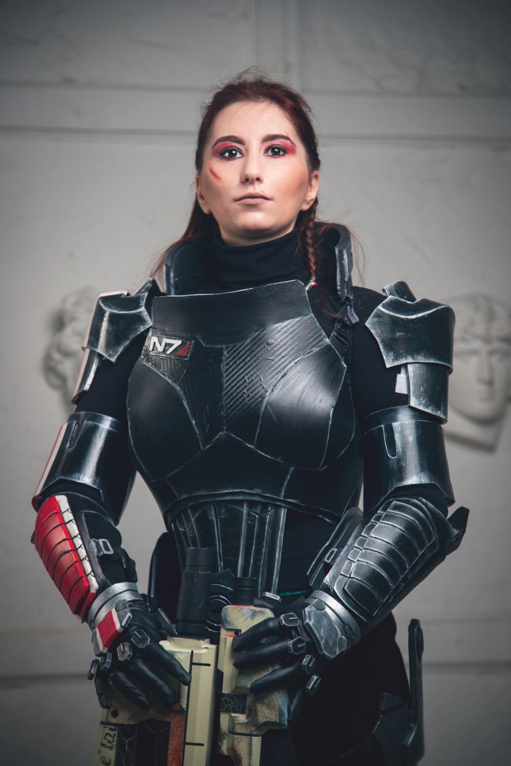 Галерея Россиянка показала элегантный косплей на Шепарда-девушку из Mass Effect - 9 фото