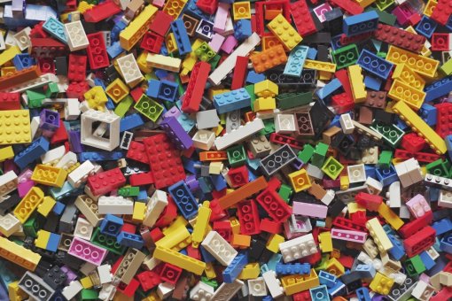 LEGO опровергла информацию об уходе с российского рынка