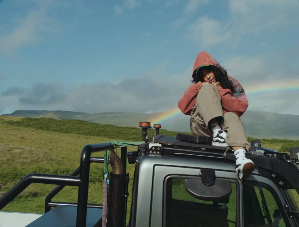 Американская R&B-певица SZA стала первым креативным директором бренда Vans — изображение 2