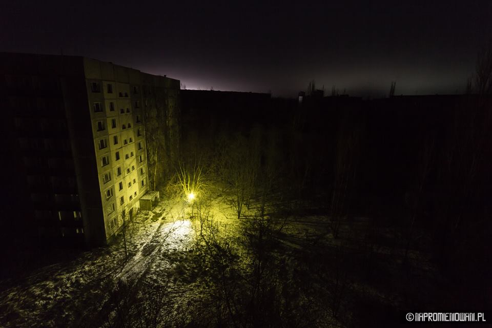Жуткая красота: в Припяти снова загорелся свет после 31 года темноты — фото 7