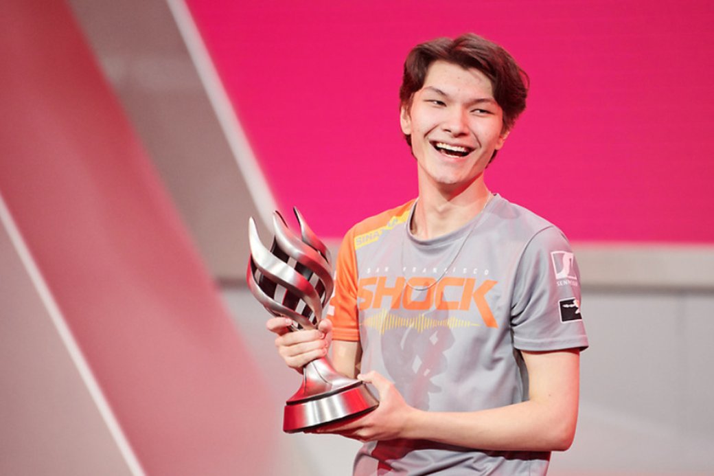 Джей «sinatraa» Вон