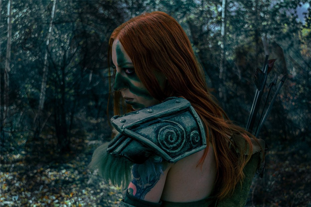 Модель показала атмосферный косплей на Эйлу Охотницу из Elder Scrolls 5 Skyrim — изображение 5