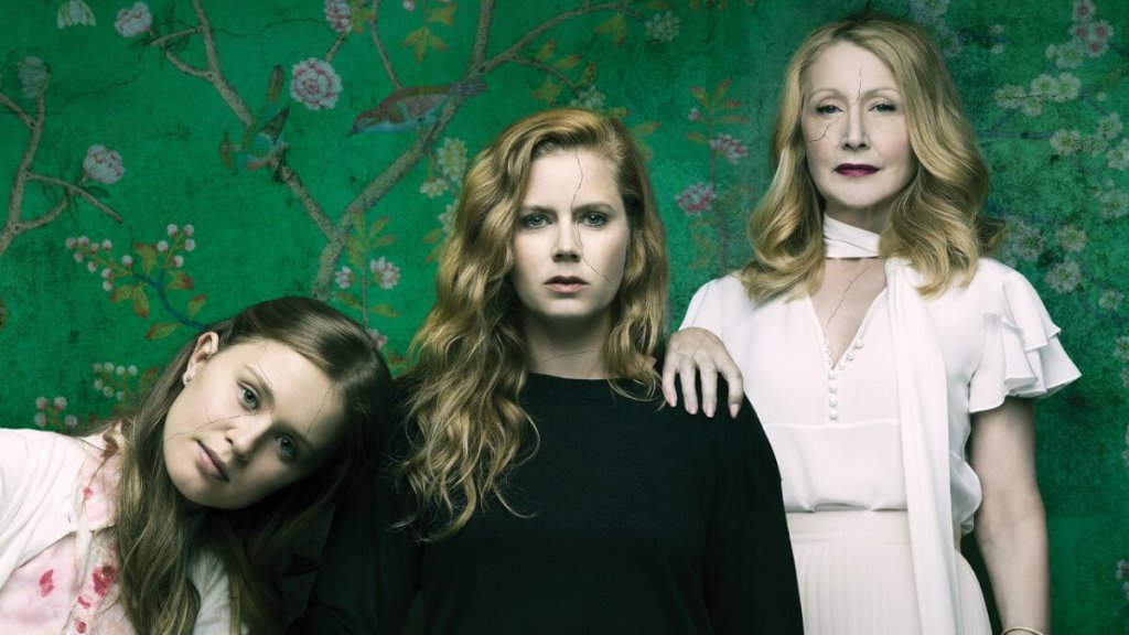 30 главных фильмов и сериалов 2018 года. «Острые предметы» — фото 1