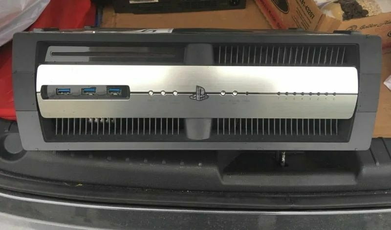 Раскрыт и подтвержден дизайн девкита PlayStation 5 — фото 3