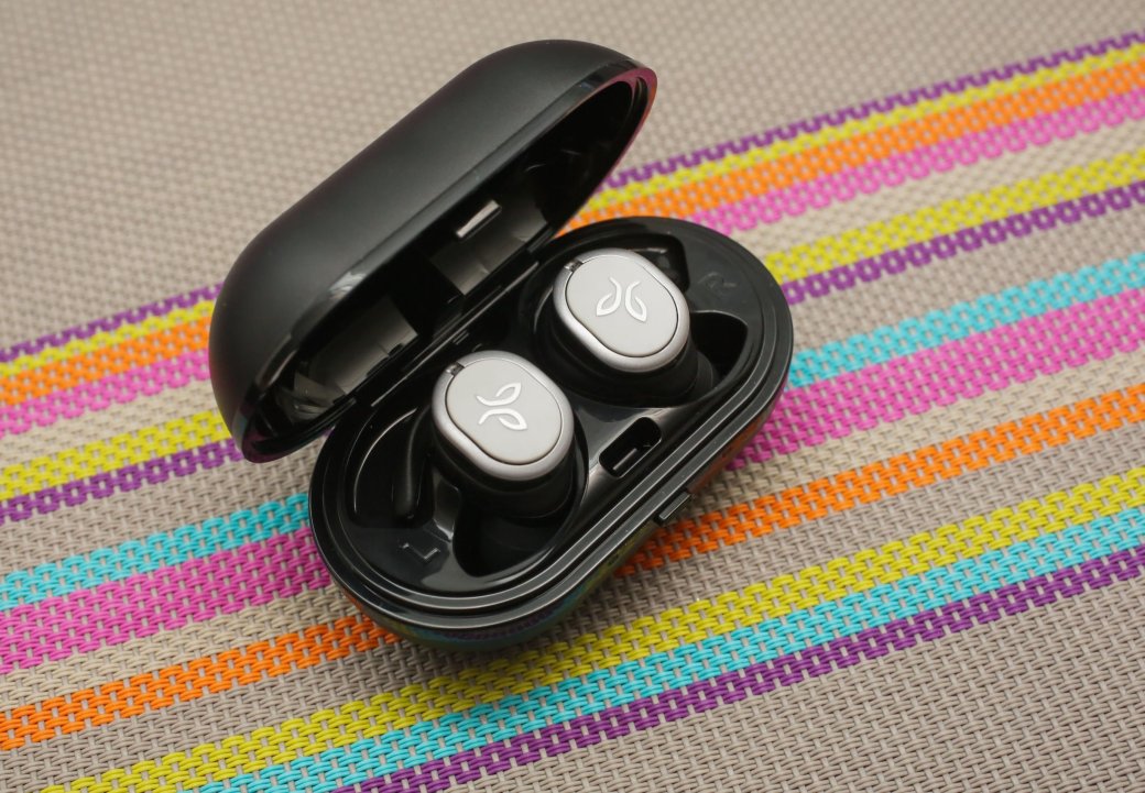 На замену Apple AirPods: 10 лучших полностью беспроводных наушников — фото 12
