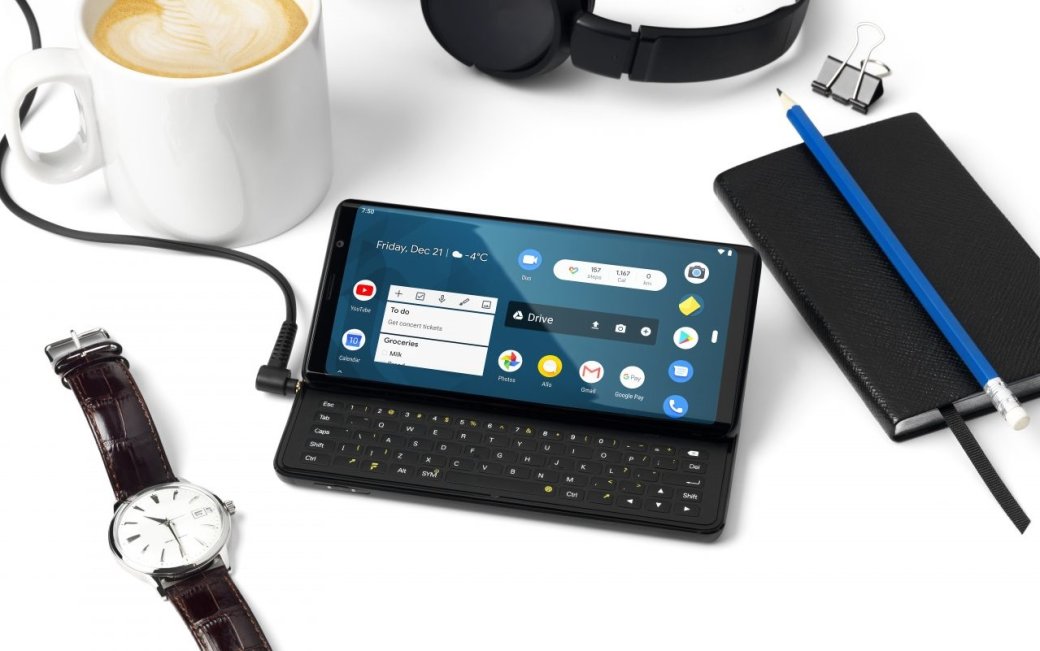 Анонс F(x)tech Pro 1: смартфон-слайдер с боковой QWERTY-клавиатурой — фото 1