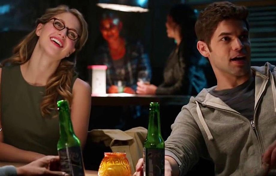 10 пасхалок с Бэтменом и Брюсом Уэйном в сериалах CW — фото 2