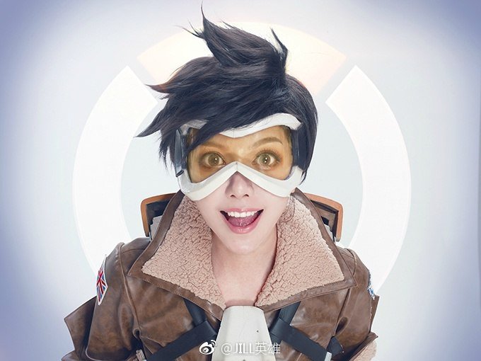 Косплей дня: жизнерадостная Трейсер из Overwatch — фото 4