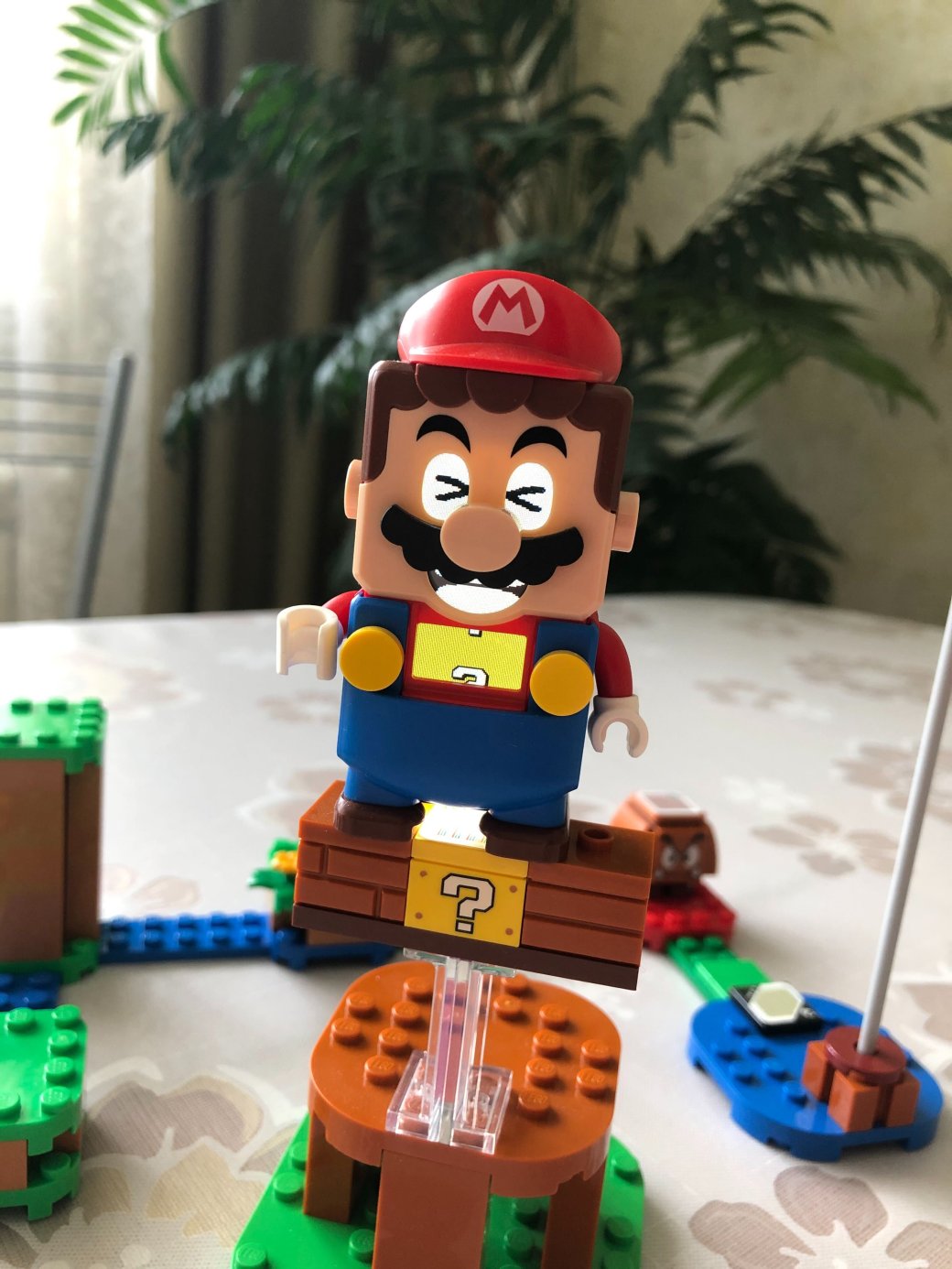Галерея LEGO перенесла игру про Марио в реальный мир. Вот, что из этого получилось - 2 фото