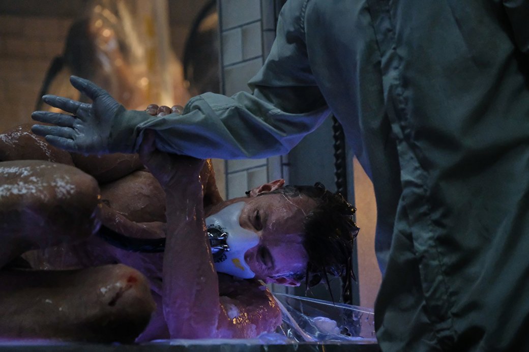 Рецензия на сериал «Видоизмененный углерод» — фото 10