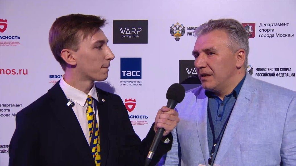 На московский турнир по FIFA 19 с бюджетом 30 млн пришло несколько человек, на Twitch 80 зрителей — фото 2