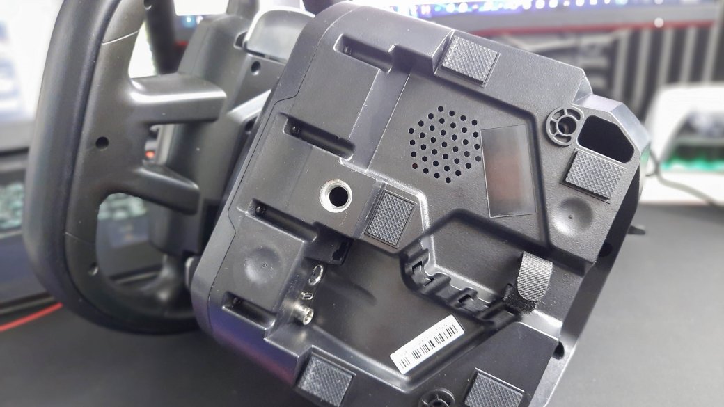 Обзор Thrustmaster T248: игровой руль с дисплеем для ПК и консолей — фото 3