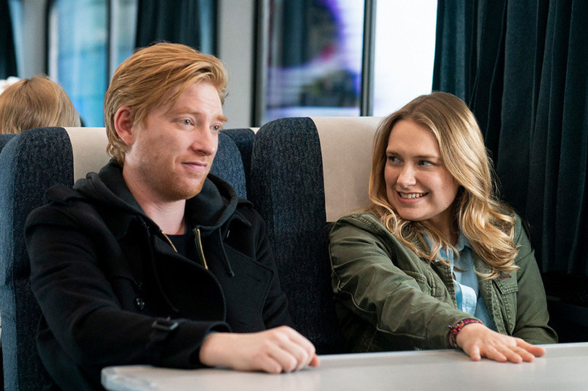Впечатления от сериала «Беги» — уникальная смесь триллера с трэш-комедией от авторов «Дряни» — фото 1