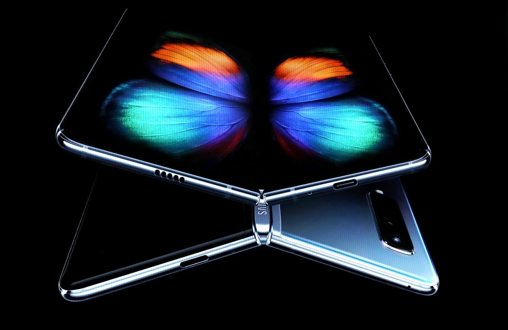 По цене смартфона Xiaomi. Чехол для Samsung Galaxy Fold оценили в $135 — фото 1