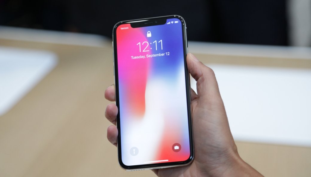 Жесть! На этом видео iPhone X бессердечно царапают и жгут ему экран — фото 1