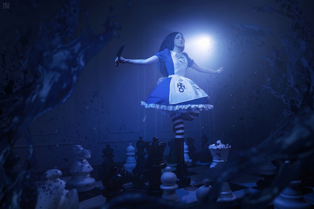 Модель сделала чарующий косплей Алисы из игры American McGeeʼs Alice — изображение 2