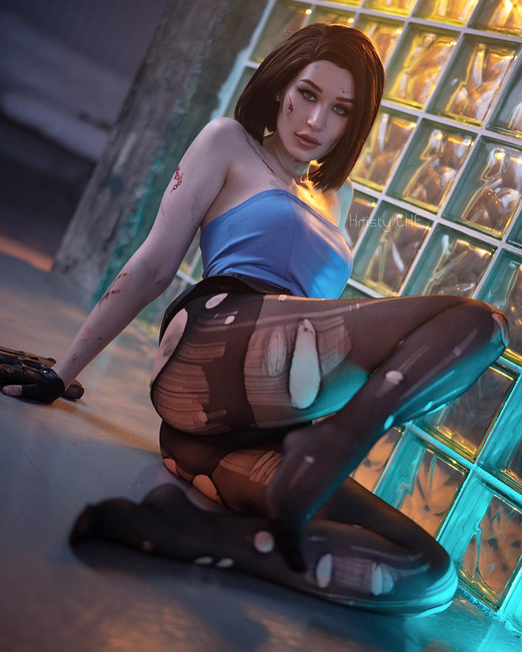 Модель сделала провокационный косплей Джилл Валентайн из ремейка Resident Evil 3 — изображение 2