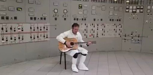Вокалист рок-группы «Океан Ельзи» Святослав Вакарчук выступил на Чернобыльской АЭС