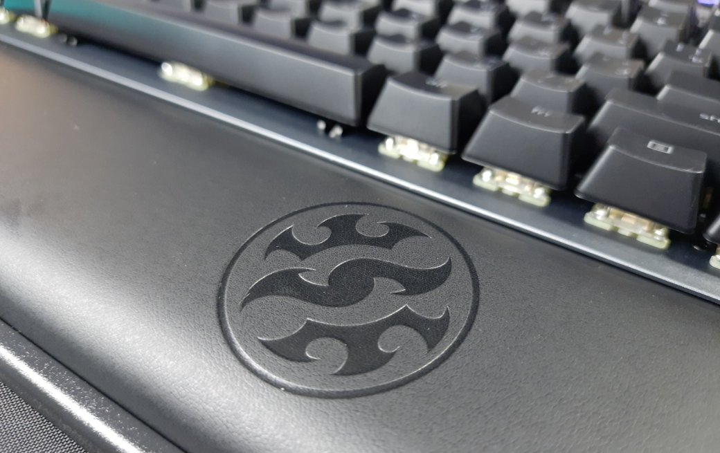 Обзор Adata XPG Summoner: какой получилась флагманская клавиатура нового бренда для геймеров — фото 4