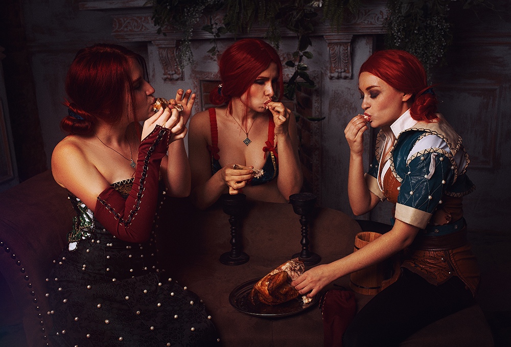 Галерея Сразу три чародейки Трисс в восхитительном косплее по The Witcher - 1 фото