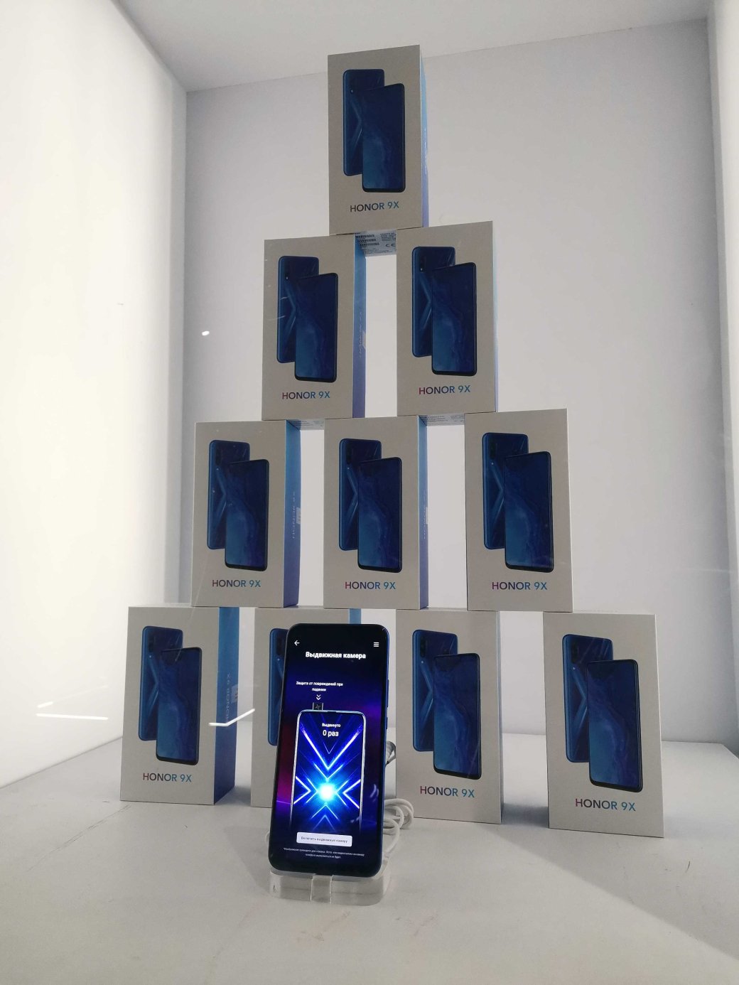 В России представили Honor 9X — среднебюджетный смартфон с выдвижной камерой — изображение 5