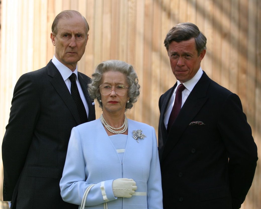 Джеймс Кромуэлл, Хелен Миррен и Алекс Дженнингс в «Королеве»