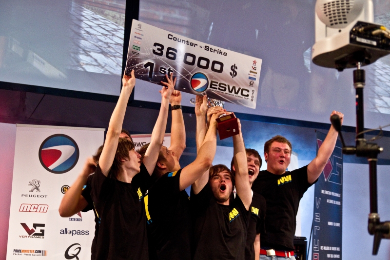 Как менялась форма Natus Vincere — фото 2