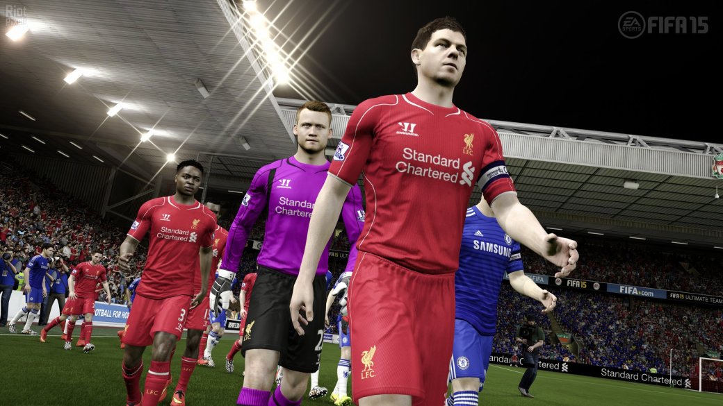 FIFA 15 продолжает лидировать в британском чарте — фото 1
