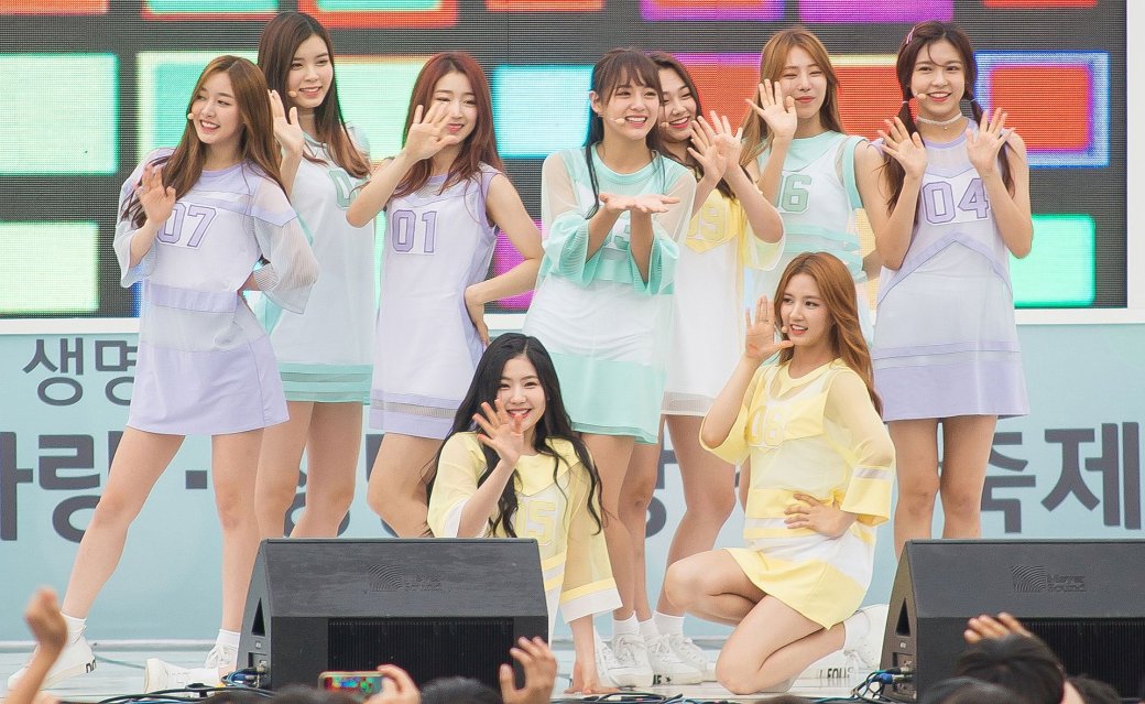 Девушки из группы K-Pop Gugudan сыграют с SKT в League of Legends — фото 1