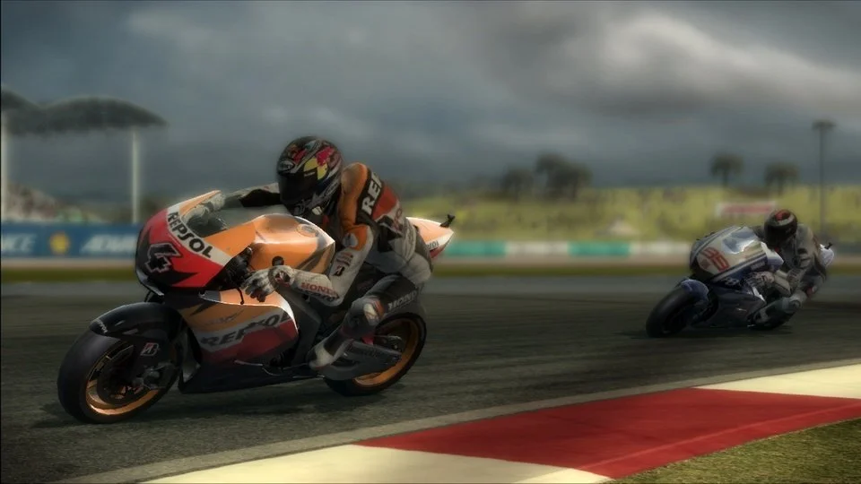 MotoGP 10/11 - кадр 2