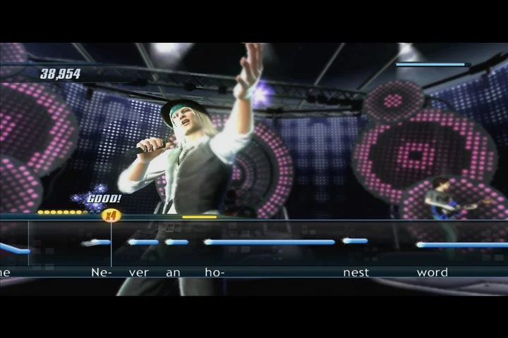 Karaoke Revolution (2009) - кадр 8