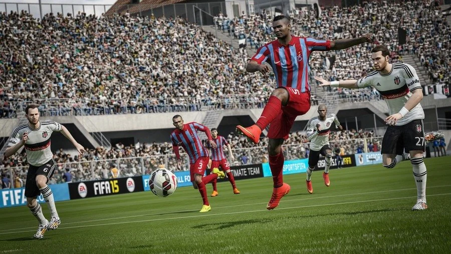FIFA 15 - кадр 1