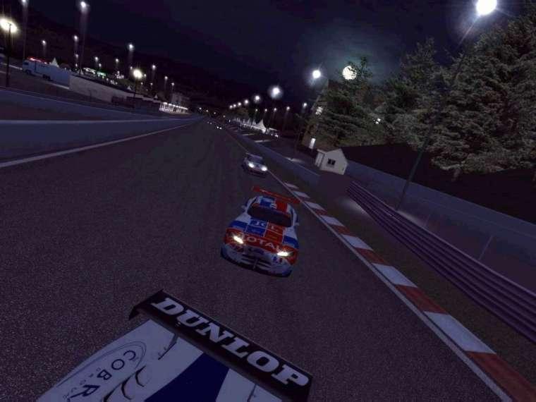 GTR: FIA GT Racing Game — скриншот 2