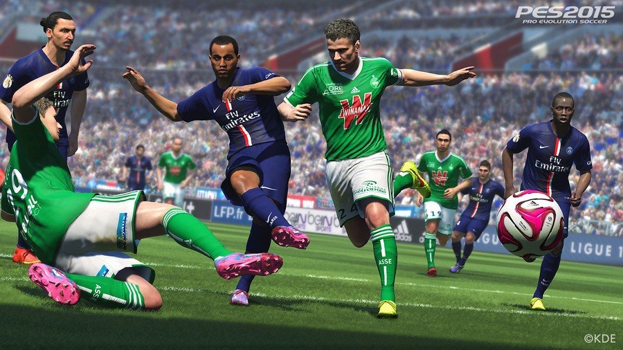 Pro Evolution Soccer 2015 — скриншот 1