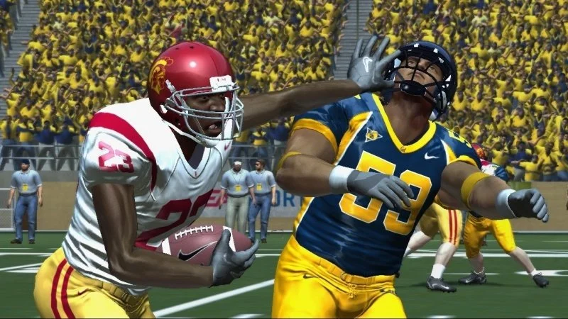 NCAA Football 08 - кадр 8